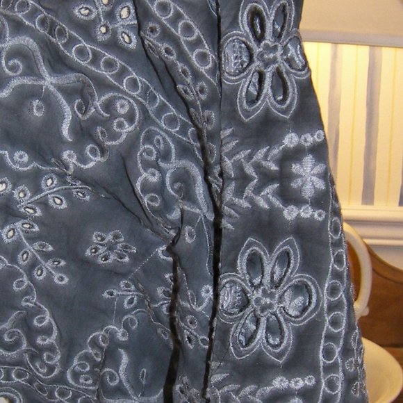 Honey Belle Fringe Eyelet Top NWT Steel Grey Small - Picture 14 of 16